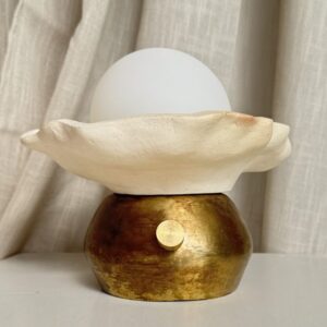 Lámpara Anémona, pieza de iluminación artesanal