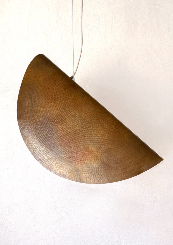 Lámpara colgante artesanal Doblada 90, CU29 Lightware